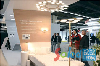 ���?z��)? /><br />
&nbsp;</div>
<div>&nbsp; &nbsp; &nbsp;�¿�OLED�_(t��i)��Ҳ���Ñ��ṩ���S���·f���O(sh��)Ӌ(j��)�������ɫ������Ը���(j��)��ͬ����׃�Q�ɫ��߀�����J(r��n)���S��OLED�������g(sh��)�İl(f��)չ���˂������O(sh��)Ӌ(j��)������Ч�ʵ�OLED�������@�N�����������ɳɱ������ı�������ȡ���ߺ��ܵİן�����������@��Ҫ�˂���������(x��)�T�кܴ�ĸ�׃���o�������O(sh��)�䌢��(hu��)�c��ͥ����ϵ�y(t��ng)��(sh��)�F(xi��n)�����ĽY(ji��)�����Ķ�ʹ�˂�ʡ�ʡ�X��Ҳ��(hu��)��(sh��)�F(xi��n)�c��ͥӰԺ����ȫϵ�y(t��ng)���B���������܉�?q��)��F(xi��n)�c�����˾�Լ�������ͥ���B�����Ķ����õ��{(di��o)��늾W(w��ng)��<br />
</div>
<div style=