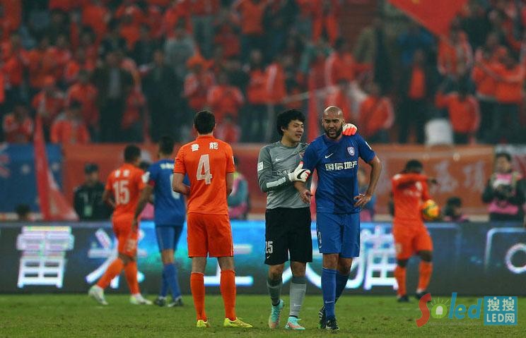 ������늞�2014ِ����f(xi��)���ṩLED�@ʾ��