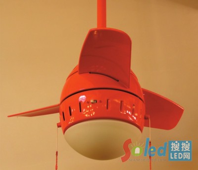 2014�ﶬ�����������څ��