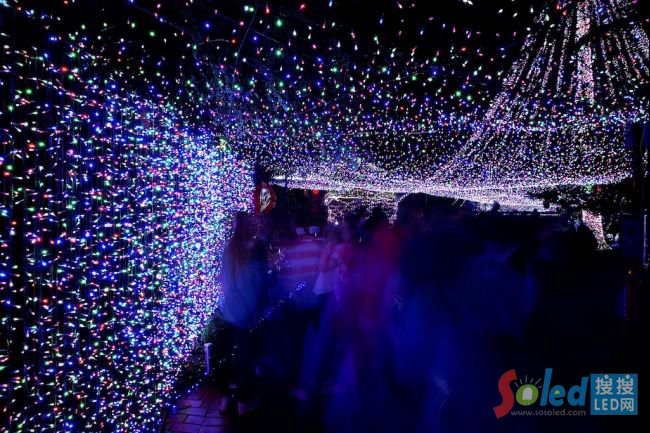 ����Ɲ��ʥ�Q�ʟ����(d��ng)�Ƅ�(d��ng)���̈�(ch��ng)�e�k