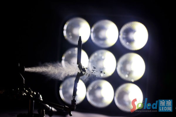 ��׽�ӏ���͸�ϵK��˲�g