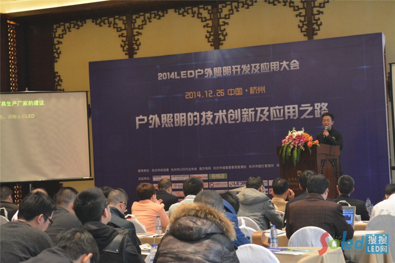 ��D1���n����