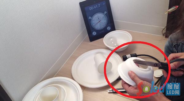 ���E1��С����ײ��_һ��������С��ȱ��