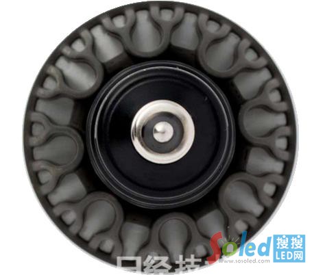 Soraa��LED������ҕ�D��ɢ��Ƭ���ê�(d��)�ص��Π�