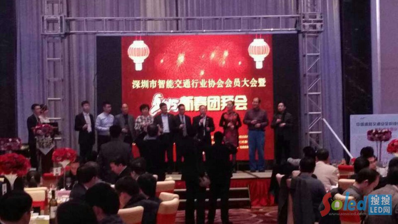 �D��F(tu��n)�ݕ�(hu��)�F(xi��n)���R�չ��P4����LED�@ʾ��