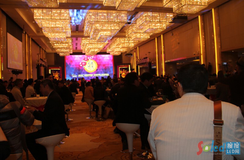 2015�V��ISLEչԪ������F(xi��n)��(ch��ng)