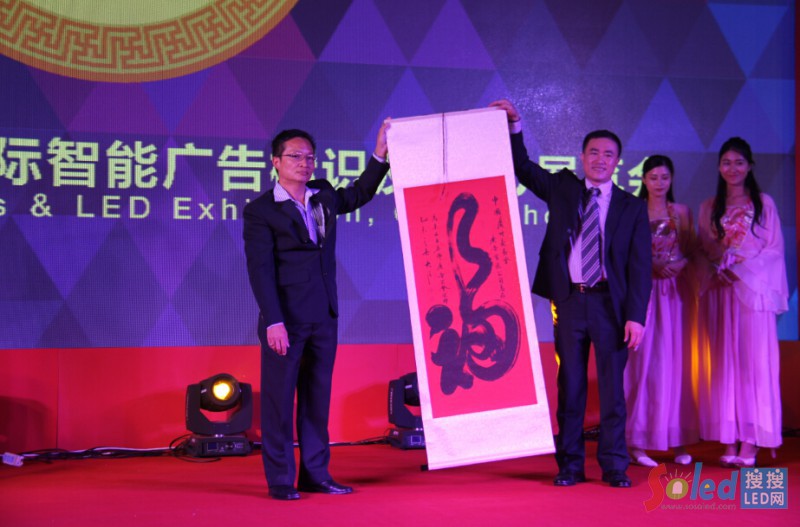 ����F(xi��n)��(ch��ng)ף�����Ԫ���옷(l��)