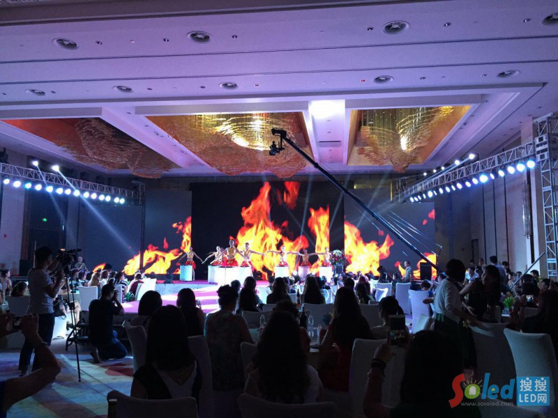 ����ɭLED���(n��i)���b��K3�M(j��n)�v����ϣ���D�Ƶ�