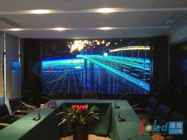 �R�չ��С�g��LED�@ʾ����(y��ng)�����㽭늾W(w��ng)��(hu��)�h��