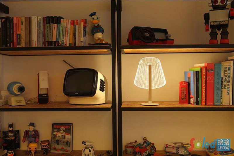 ҕ�X���_LED�_��