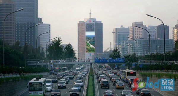 ��������ȫ��LED�@ʾ��