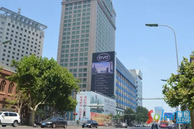 ���B��ɽ�^(q��)����·���T�㘷�����ȉ��wLED����